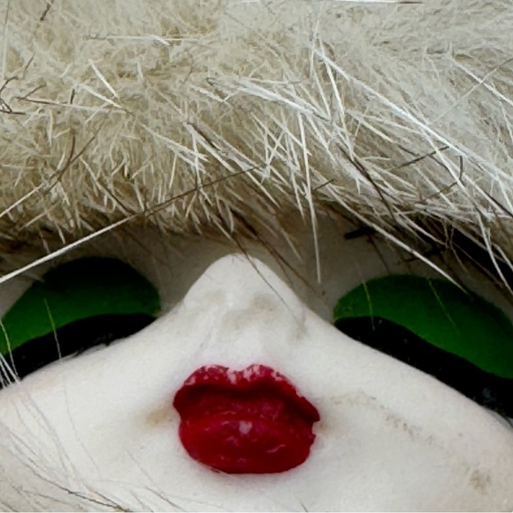 Vintage Art Deco Style Portrait Painted PorcelainLady Face Mink Fur Brooch Pin - Picture 7 of 10